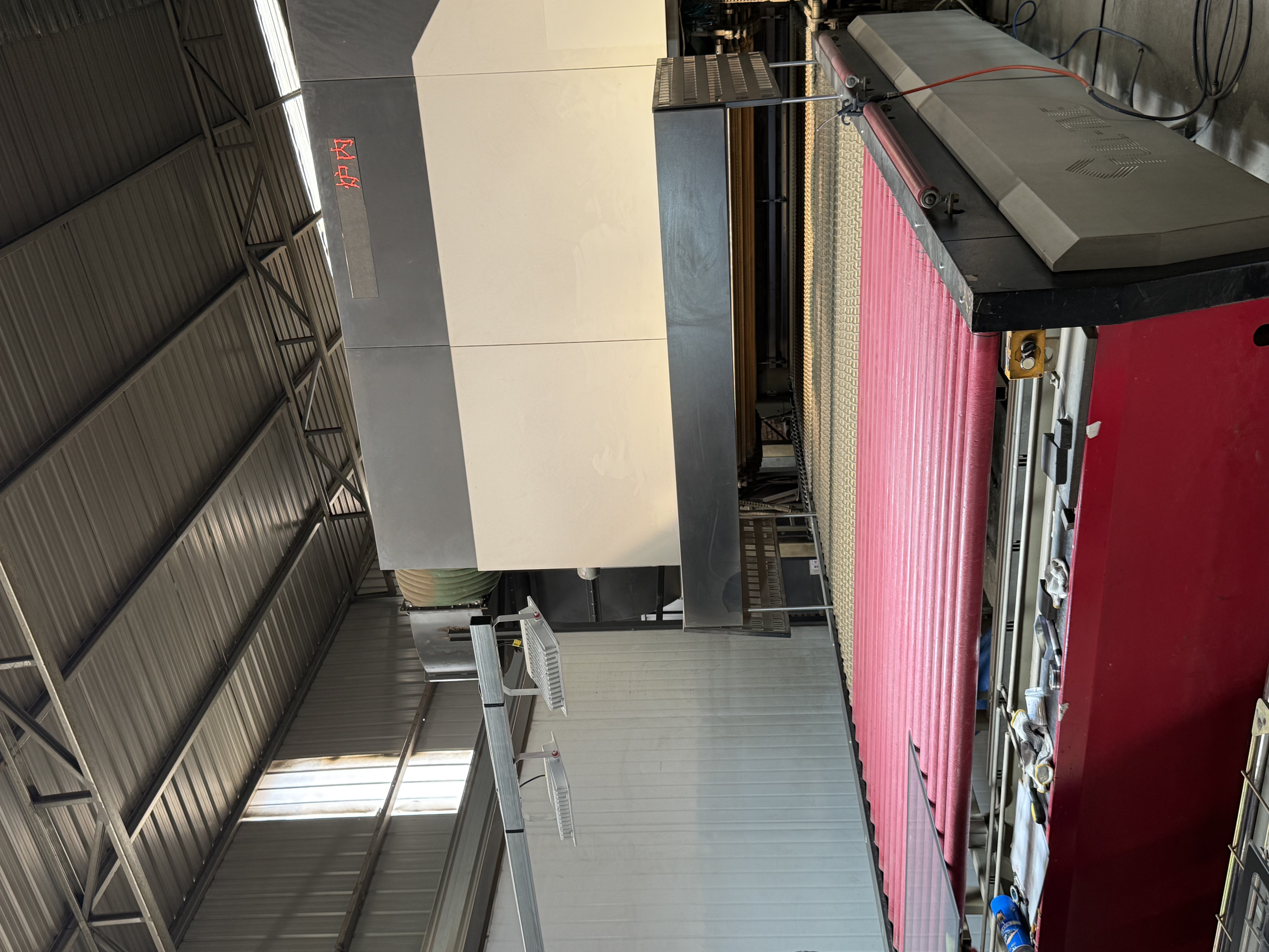 Glass tempering furnace for commercial freezer door glass panels